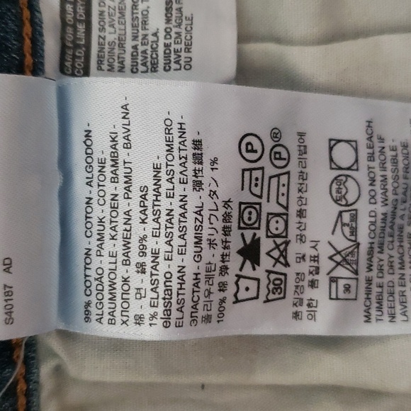 Levi's Women's 505 Straight Jeans - Picture 9 of 10